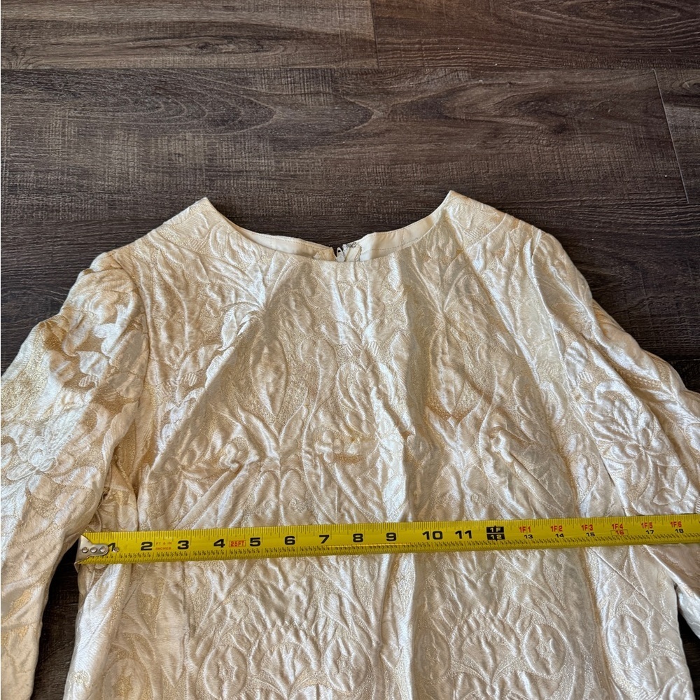 Elegant Gold Long Sleeve Dress - Picture 5 of 5